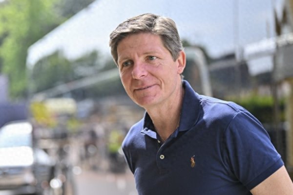 格拉斯纳: 埃泽和格伊会自己决定未来 水晶宫在社区盾证明了自己