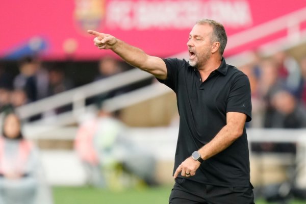 世体:莱万、费兰等多名球员伤缺,弗里克欧冠会沿用上一场的阵形 世体:莱万、费兰等多名球员伤缺,弗里克欧冠会沿用上一场的阵形