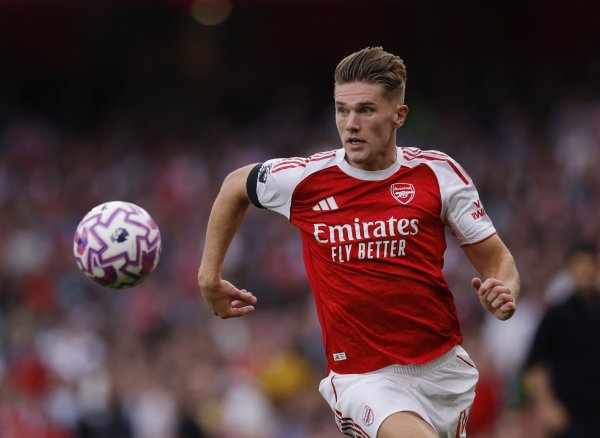 约克雷斯此前9场比赛只进1球，本场3分钟内梅开二度