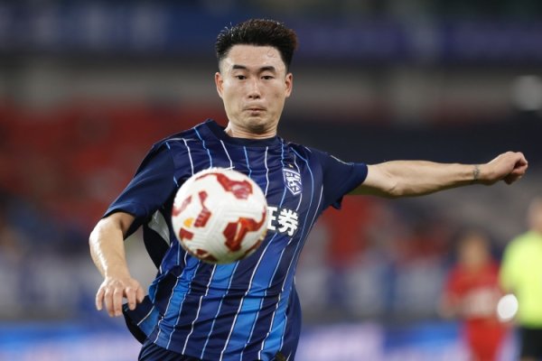 武汉三镇官方：廖承坚预计恢复时间2-3周，邓涵文预计伤缺6-8周