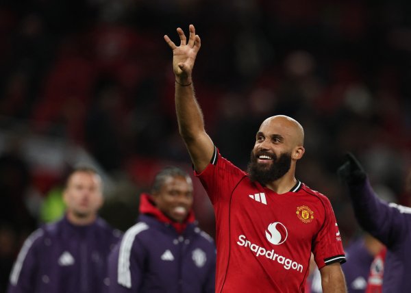 豪取三连胜!TA:没人再质疑阿莫林的343阵形 了,曼联打得更直接 豪取三连胜!TA:没人再质疑阿莫林的343阵形 了,曼联打得更直接