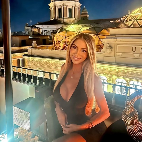 谁看了不迷糊……意大利女边裁:我总是因为长得太好看被职业歧视 谁看了不迷糊……意大利女边裁:我总是因为长得太好看被职业歧视