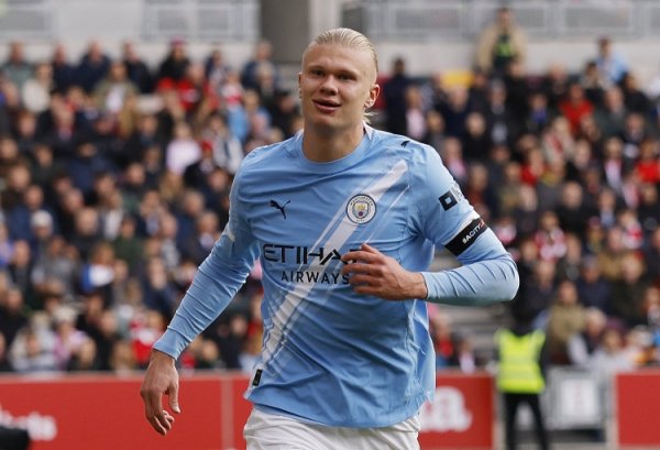 超级食物?BBC:一天两杯生牛奶,哈兰德饮食习惯引发热议 超级食物?BBC:一天两杯生牛奶,哈兰德饮食习惯引发热议