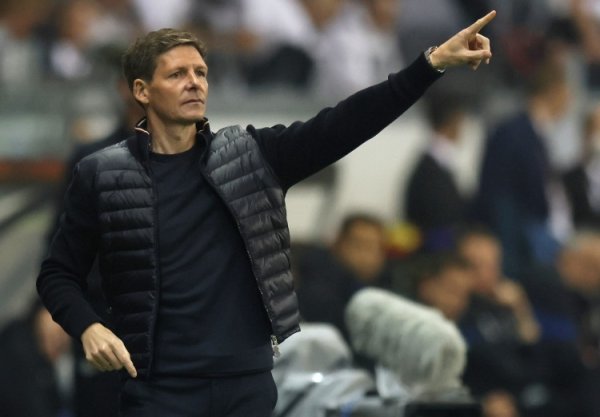 大将缺阵，水晶宫主帅：格伊脚部负伤  ，过去几天都拄着拐杖